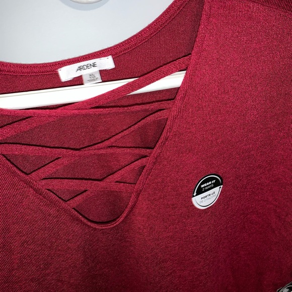 Ardene sweater/shirt - Picture 2 of 3